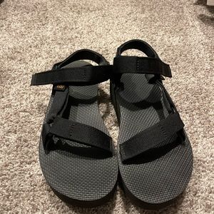 Womens Teva Size 8